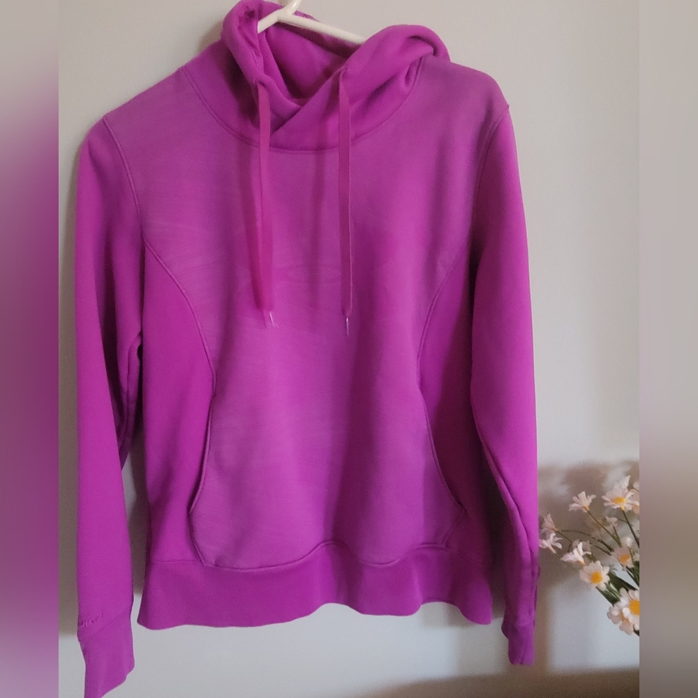 Womens Under Armour hoodie, Large
